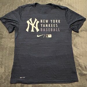 Nike Fanatics Men's Navy New York Yankees Baseball Tees
